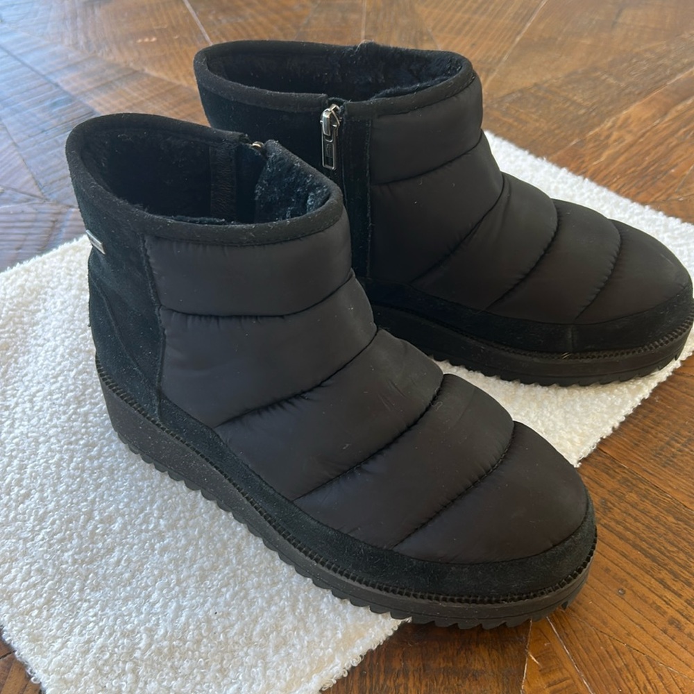 Ugg Insulated Platform Dry Tech Boots